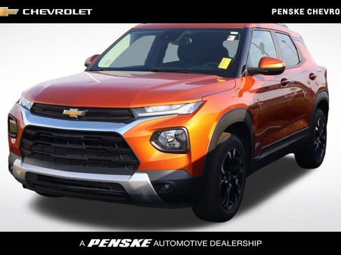 Used 2022 Chevrolet TrailBlazer LT w/ Sun and Liftgate Package AWD/4WD image 1
