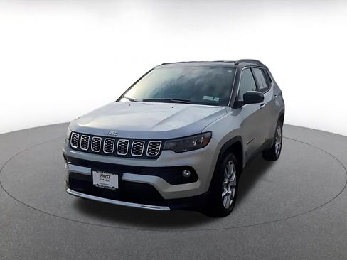 Used 2025 Jeep Compass Limited AWD/4WD image 7