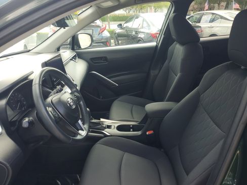 Certified 2025 Toyota Corolla Cross LE FWD image 15