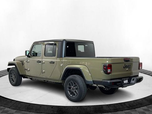 New 2025 Jeep Gladiator Sport AWD/4WD image 3