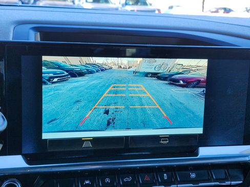 Used 2025 Chevrolet Silverado 1500 LT image 22