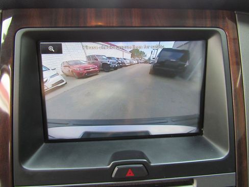 Used 2015 Ford Expedition Platinum image 20