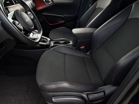Used 2023 Kia Soul GT-Line FWD image 10