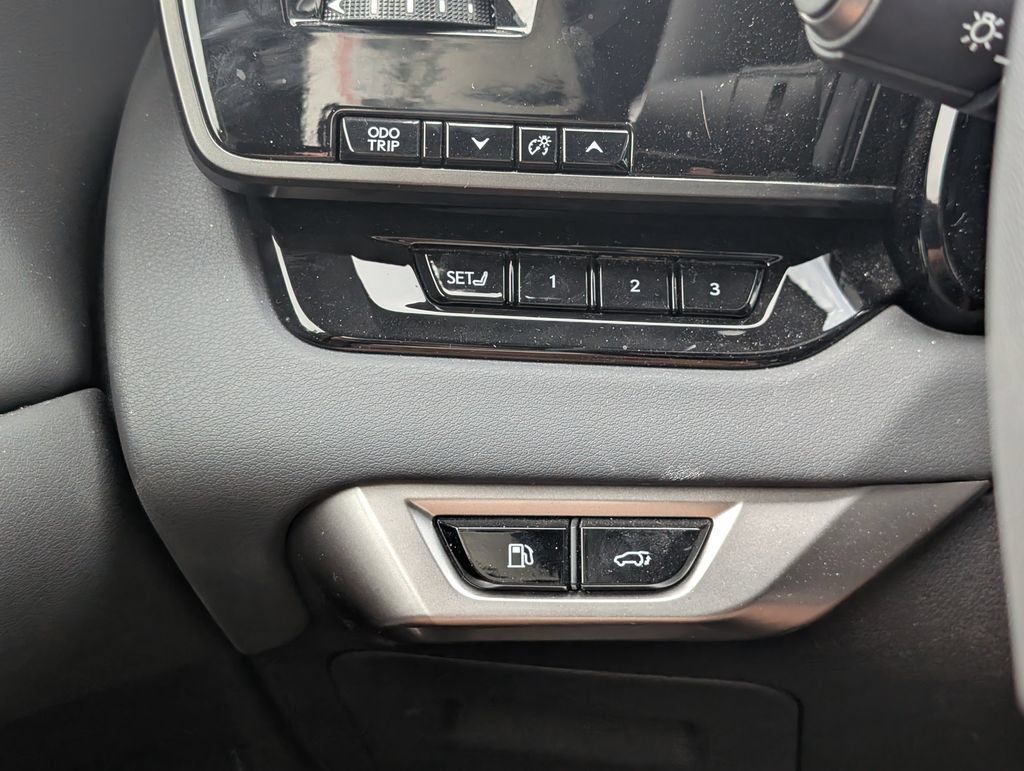Used 2026 Lexus RX 350h w/ Convenience Package AWD/4WD image 19