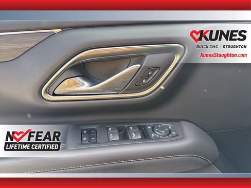 Used 2024 GMC Yukon SLT w/ SLT Luxury Package AWD/4WD image 20