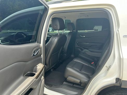 Used 2019 GMC Acadia SLT FWD image 23