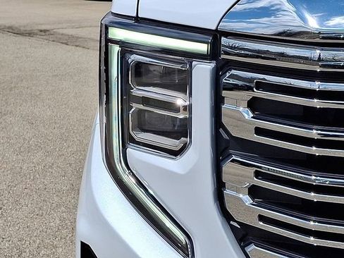 New 2026 GMC Sierra 1500 Denali AWD/4WD image 10