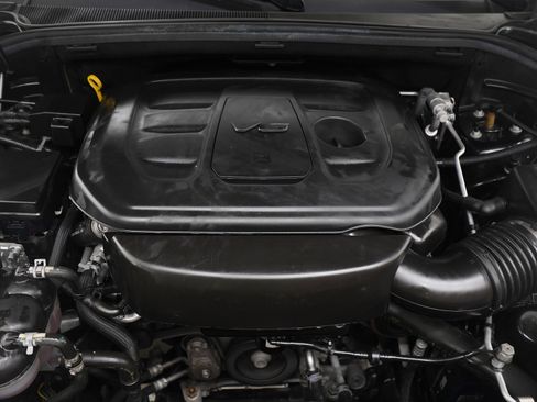 Used 2020 Jeep Grand Cherokee Overland image 34