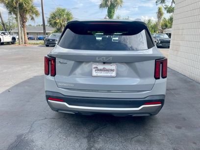 Used 2025 Kia Sorento S