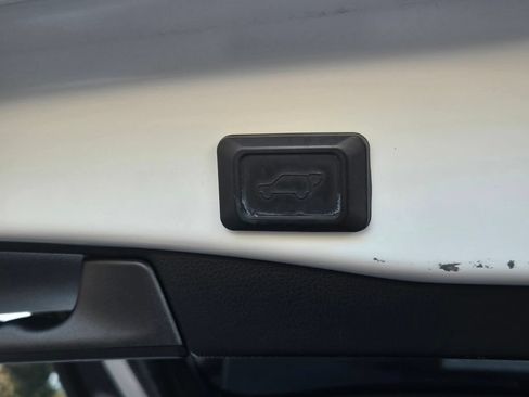 Used 2023 Toyota RAV4 XSE w/ Weather Package AWD/4WD image 40