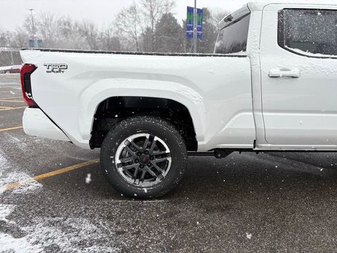 New 2025 Toyota Tacoma TRD Sport image 8