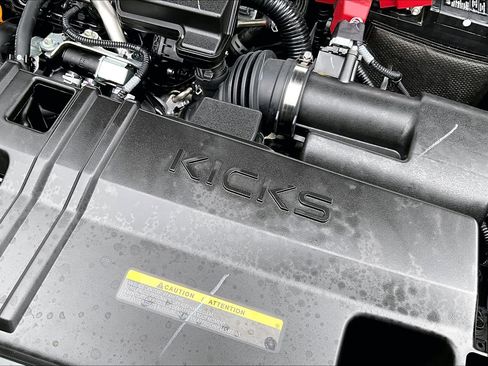 Used 2025 Nissan Kicks S image 29