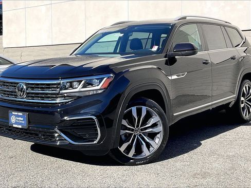 Certified 2021 Volkswagen Atlas SEL R-Line image 12