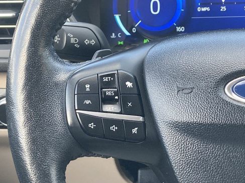 Used 2020 Ford Escape Titanium AWD/4WD image 14