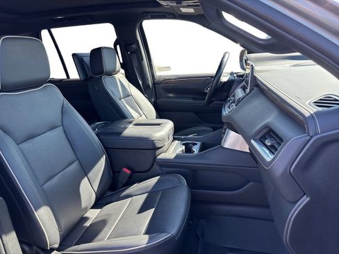 Used 2024 Chevrolet Tahoe Premier w/ Advanced Technology Package AWD/4WD image 17