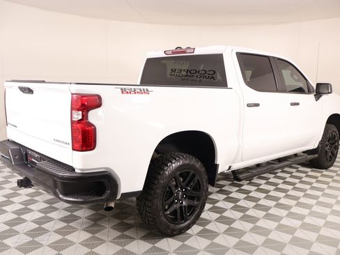 Used 2025 Chevrolet Silverado 1500 Custom Trail Boss AWD/4WD image 19