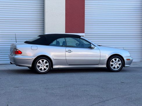 Used 2000 Mercedes-Benz CLK 320 Cabriolet image 5
