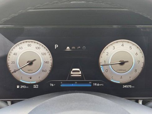 Used 2025 Hyundai Elantra SEL FWD image 16