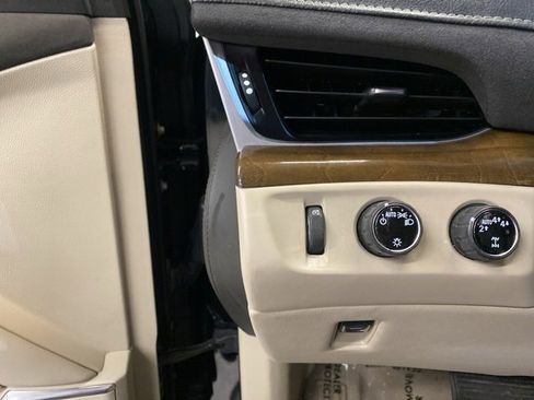 Used 2020 Cadillac Escalade ESV Premium Luxury w/ LPO, Radiant Package image 13
