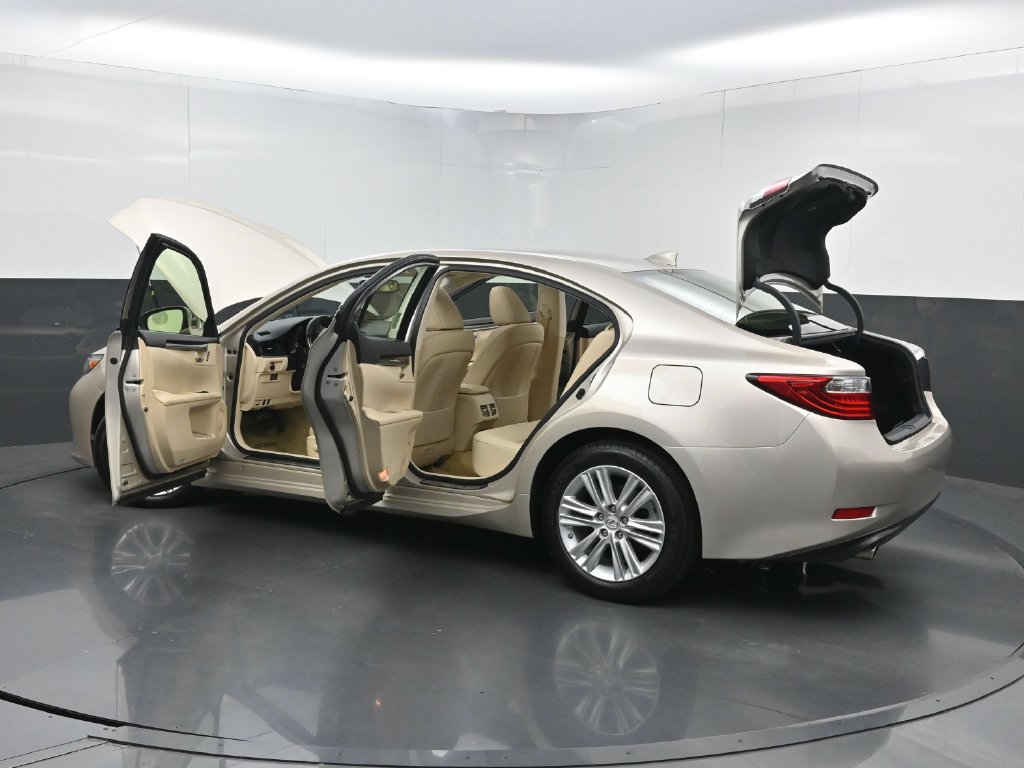 Used 2015 Lexus ES 350 w/ Premium Package FWD image 36