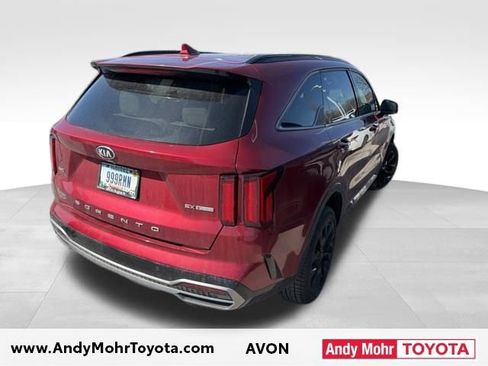 Used 2021 Kia Sorento SX image 4