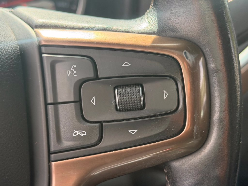 Used 2019 Chevrolet Silverado 1500 High Country w/ Technology Package AWD/4WD image 30