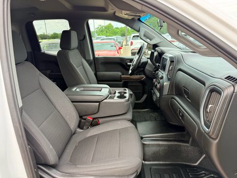 Used 2021 Chevrolet Silverado 1500 LT w/ Safety Package II AWD/4WD image 15