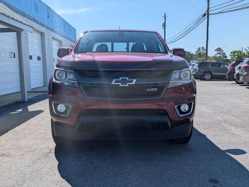 Used 2017 Chevrolet Colorado Z71 AWD/4WD image 2