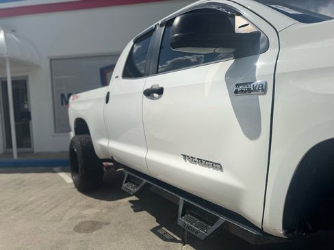 Used 2014 Toyota Tundra SR5 image 11