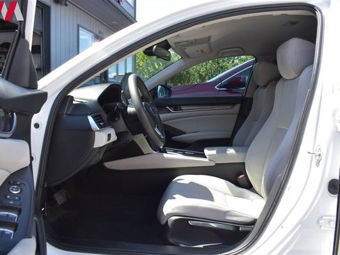 Used 2020 Honda Accord LX image 11