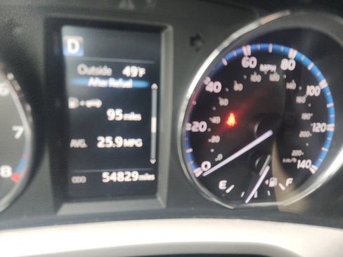 Used 2016 Toyota RAV4 XLE image 10