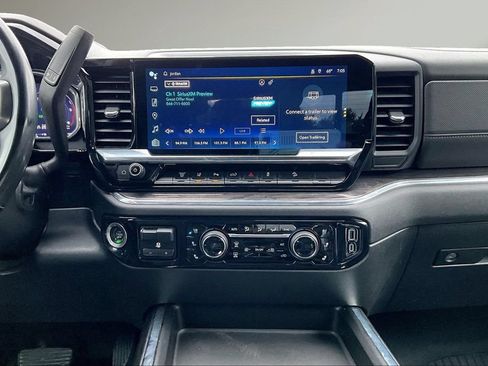 Used 2024 Chevrolet Silverado 2500 LTZ w/ LTZ Convenience Package AWD/4WD image 10