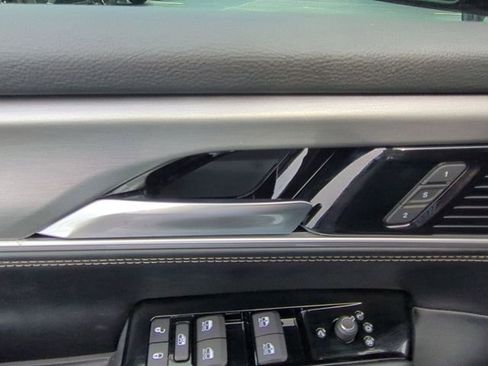 New 2026 Jeep Grand Wagoneer Limited AWD/4WD image 13