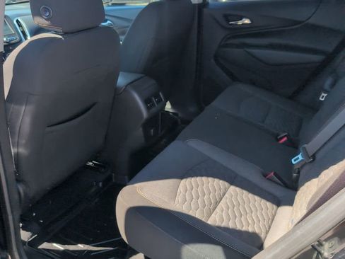 Used 2018 Chevrolet Equinox LT AWD/4WD image 11