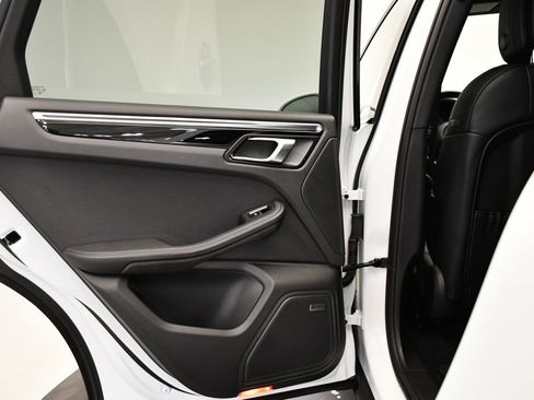 Used 2024 Porsche Macan S image 43