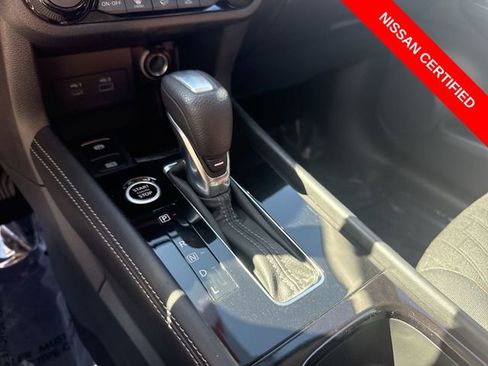 Certified 2022 Nissan Kicks SR image 19