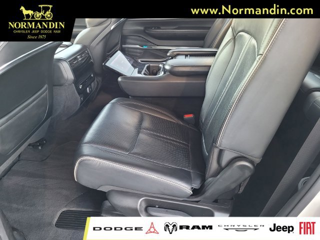 Used 2024 Jeep Grand Wagoneer L Series II w/ Quick Order Packagew 28T AWD/4WD image 16