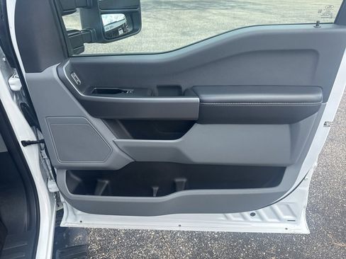 Used 2025 Ford F250 XLT image 24