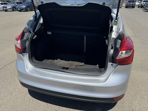 Used 2013 Ford Focus SE FWD image 17