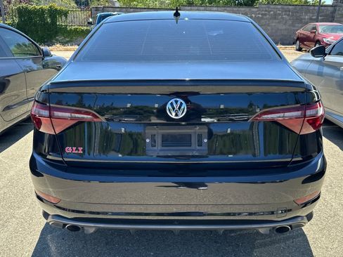 Used 2021 Volkswagen Jetta GLI FWD image 5