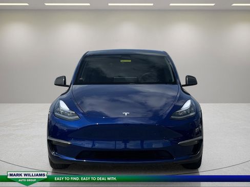 Used 2021 Tesla Model Y Long Range AWD/4WD image 8