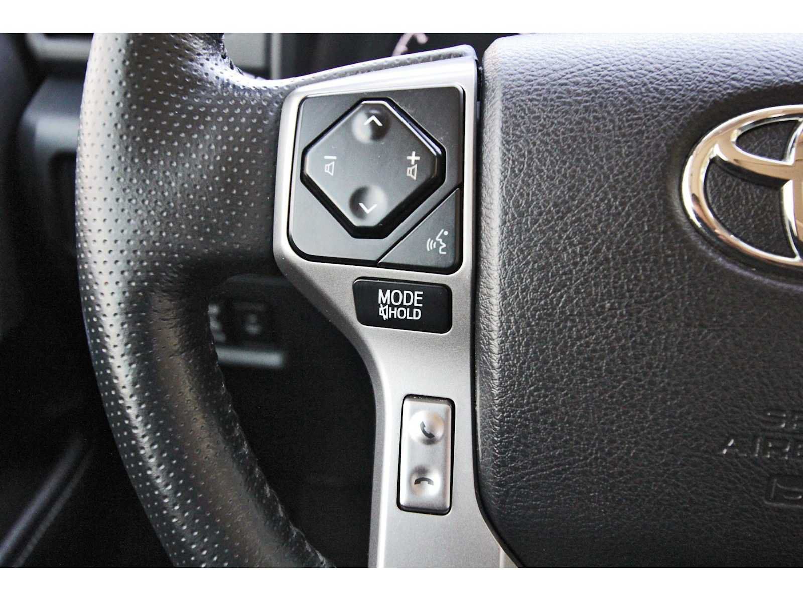 Used 2023 Toyota 4Runner SR5 Premium w/ Moonroof Package RWD image 15