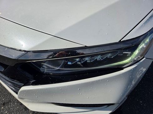 Used 2018 Honda Accord Sport image 20