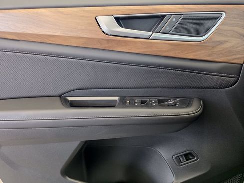 New 2026 Volkswagen Atlas SE FWD image 18