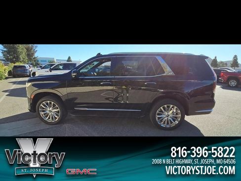 Used 2023 Cadillac Escalade Premium Luxury image 10