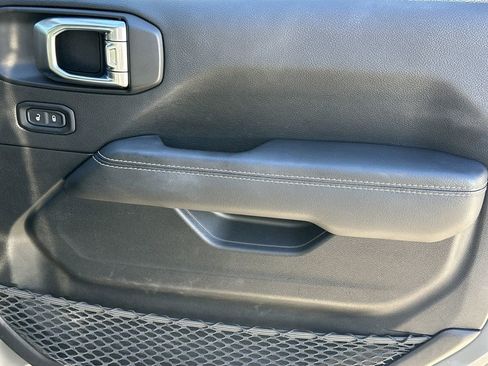 Used 2022 Jeep Wrangler Unlimited Sahara w/ Safety Group image 15