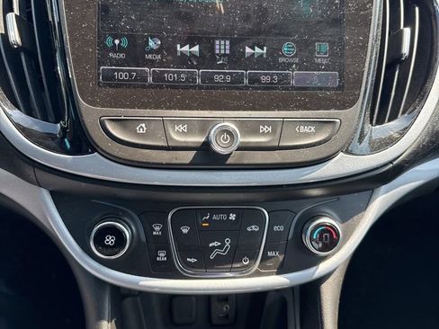 Used 2016 Chevrolet Volt LT FWD image 17