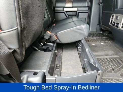 Used 2022 Ford F250 Lariat w/ Black Appearance Package image 14