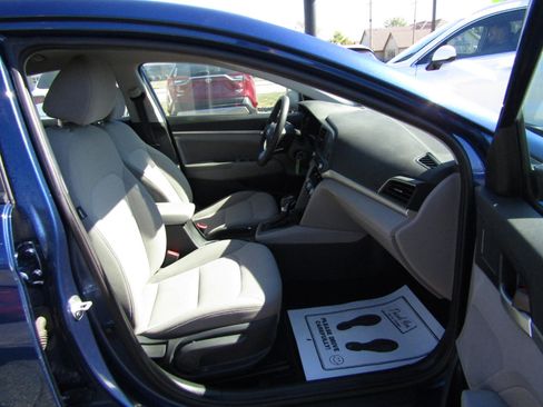 Used 2020 Hyundai Elantra SEL image 26
