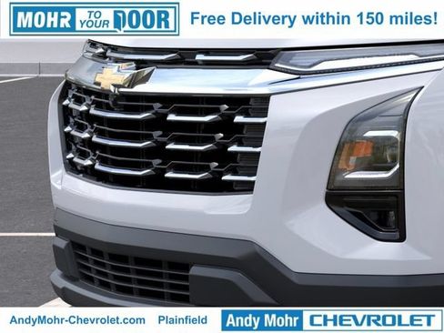 New 2026 Chevrolet Equinox LT w/ Safety and Technology Package FWD image 17